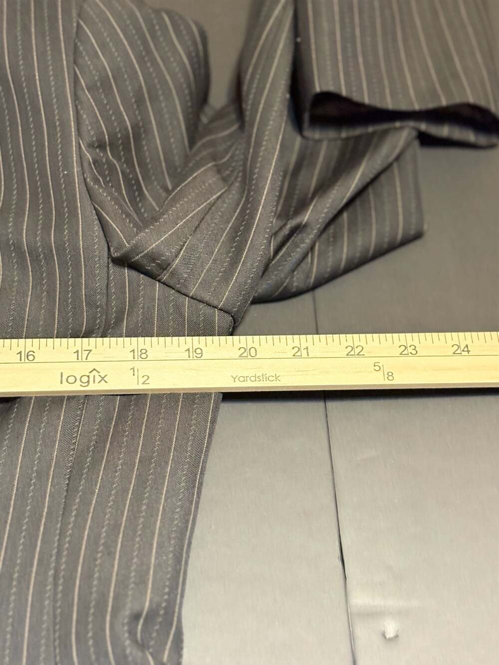 Kasper Women's One-Button Pinstripe Blazer Black Size 10 - Picture 5 of 10